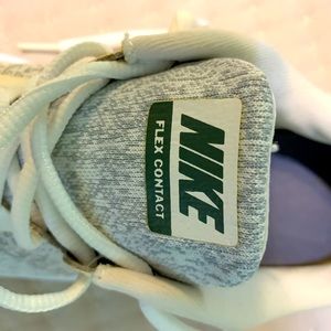 Women’s Nike Flex Connect Size8.5